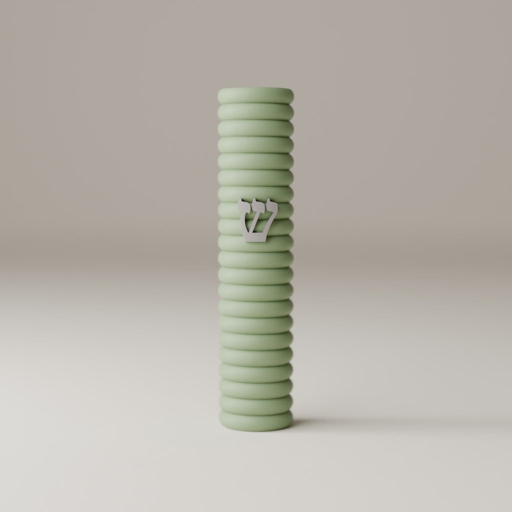 בית מזוזה הקפיץ, גוף מרווה, שין לבן